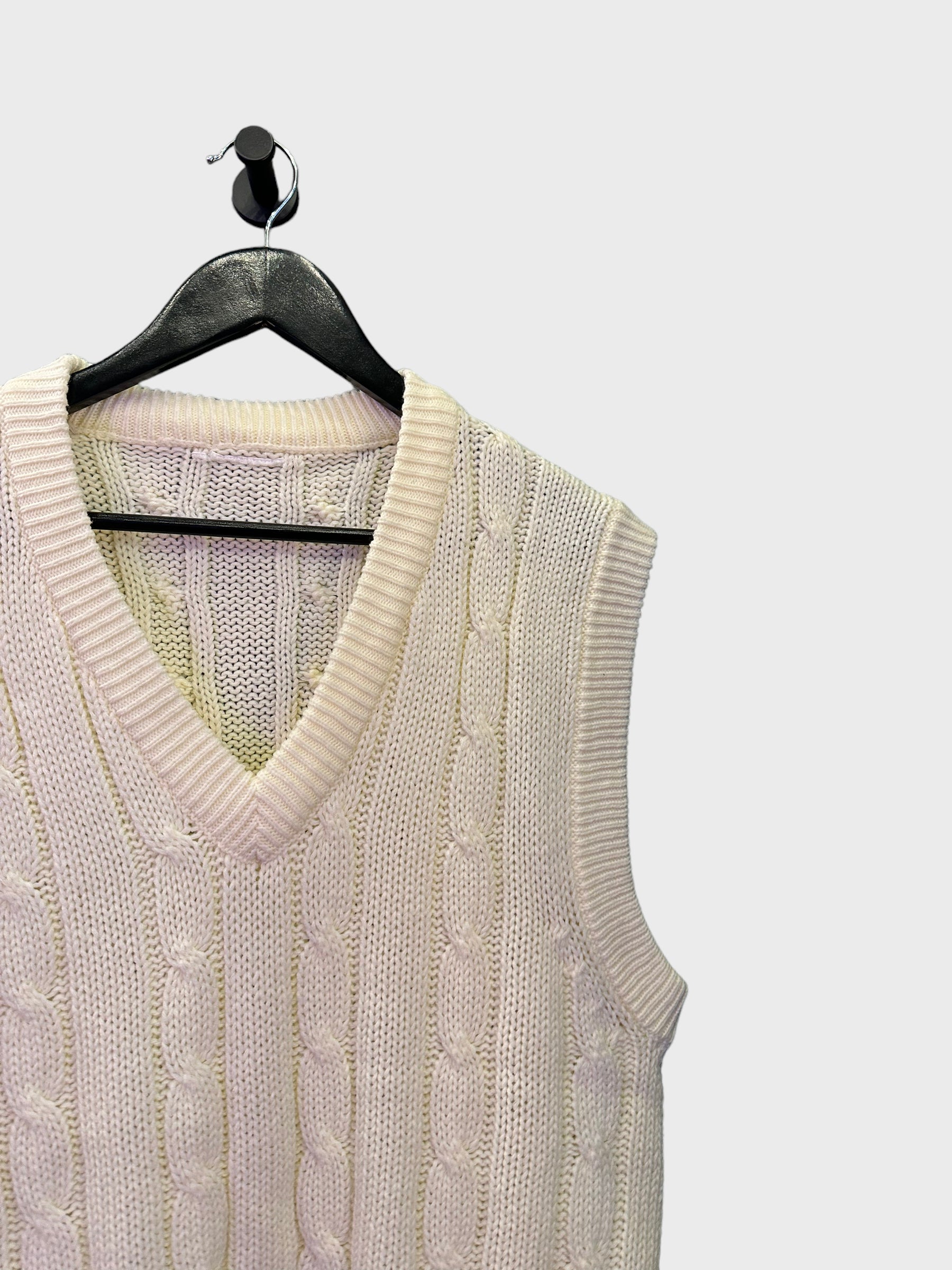Cable knitted vest