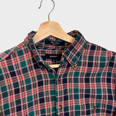 GANT Flannel Shirt with a casual fit in a multicolor small chequered pattern - Close-up