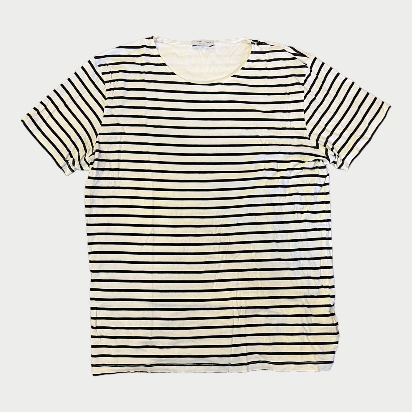 T-Shirt With Black And White Stripe Pattern Front